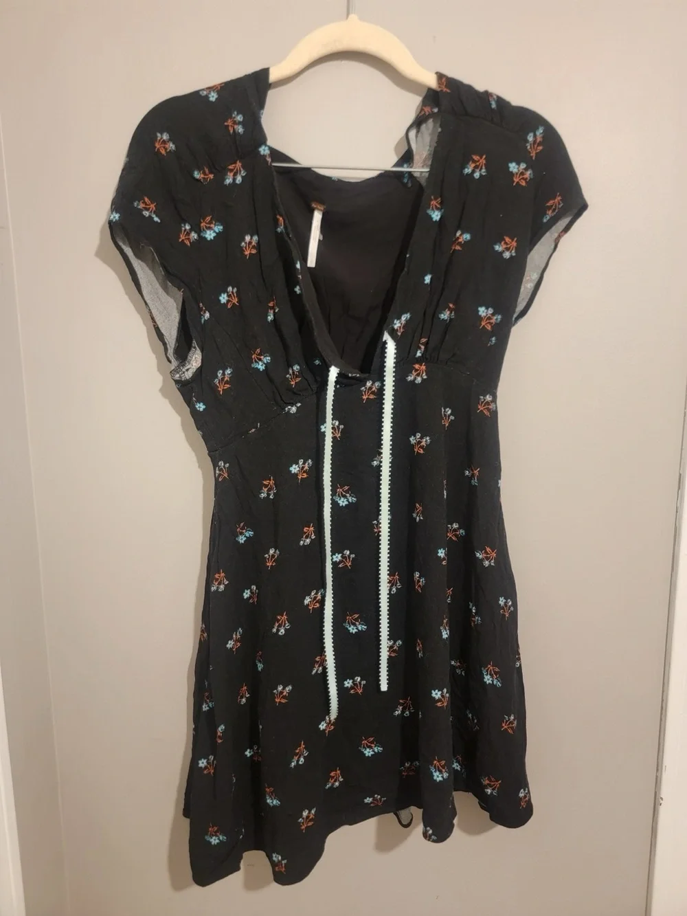 Free People “Everyone’s Favorite Mini Dress” Sz S